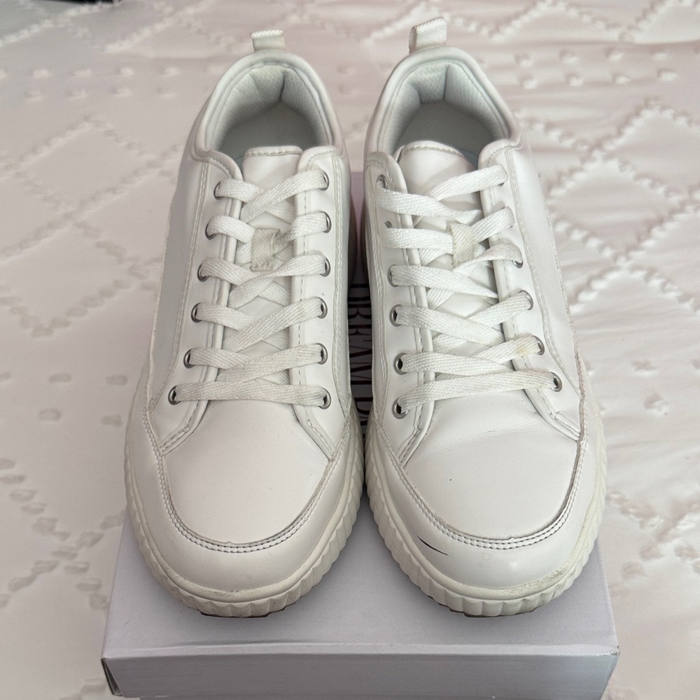 Dream Pairs White Sneakers for Women